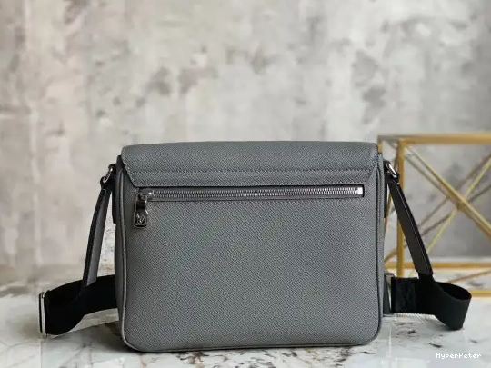 VUITTON PM LOUIS DISTRICT 0610